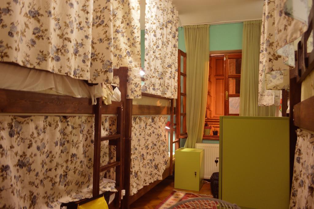 Patio Hostel Tbilisi Bagian luar foto