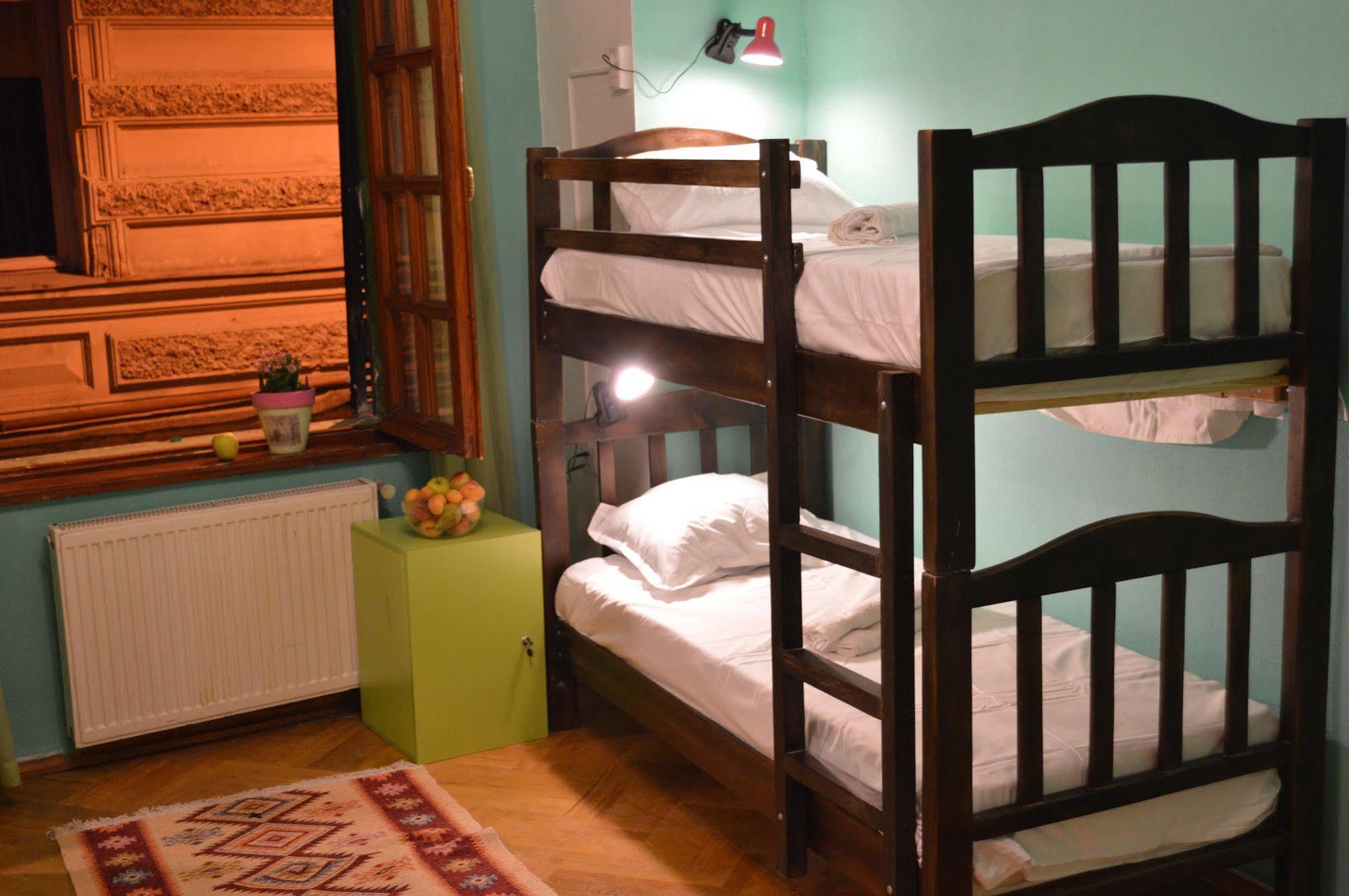 Patio Hostel Tbilisi Bagian luar foto