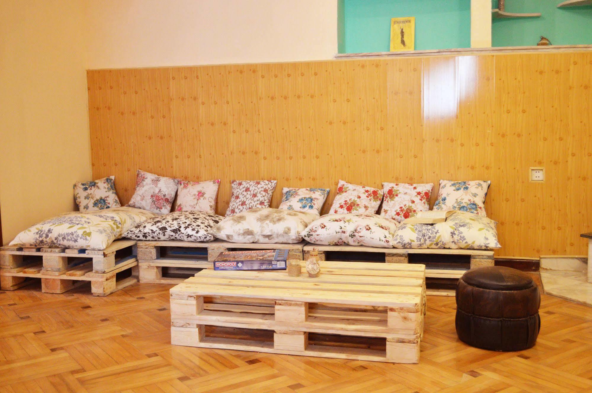 Patio Hostel Tbilisi Bagian luar foto