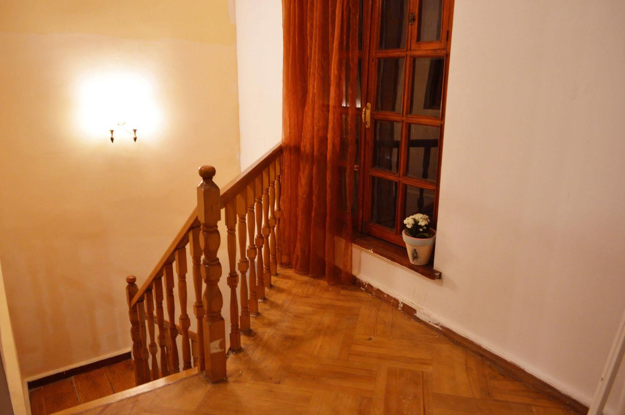 Patio Hostel Tbilisi Bagian luar foto